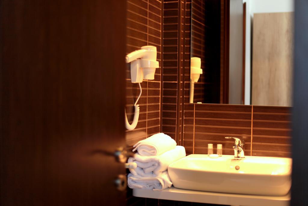 Hypnotique Hotel Năvodari Eksteriør billede